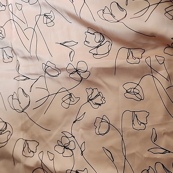 Scarves set of 2. New in pouch - Picture 4 of 5